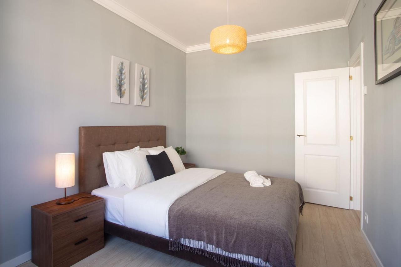 Golden Beach Apartment Кашкайш Екстериор снимка
