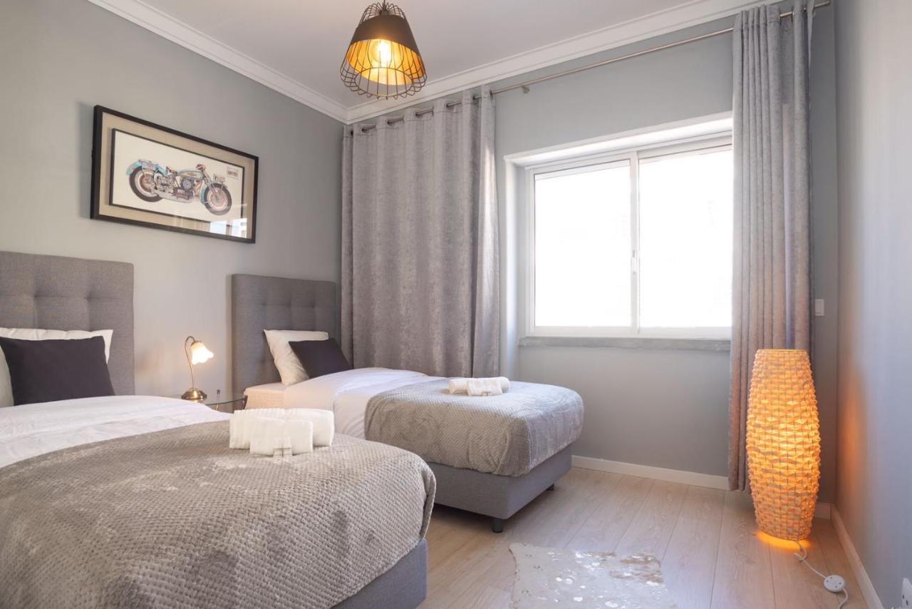 Golden Beach Apartment Кашкайш Екстериор снимка